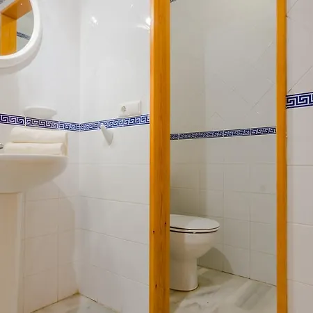 Carril De La Fuente * 科尼尔-德拉弗龙特拉