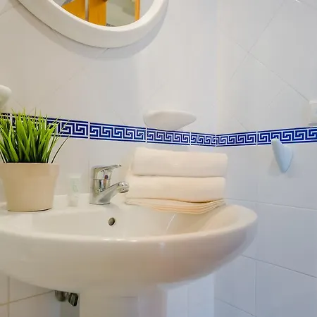 Carril De La Fuente * 科尼尔-德拉弗龙特拉