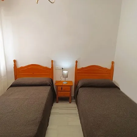 Carril De La Fuente *