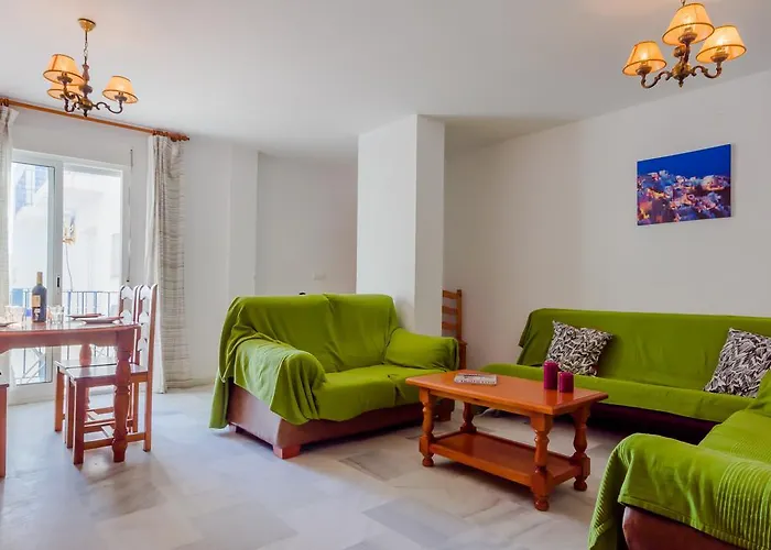 Carril De La Fuente Apartment *